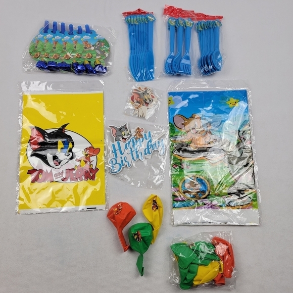 NWT Tom and Jerry birthday party decorations - Picture 1 of 6